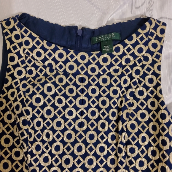 LAUREN Ralph Lauren Geometric Print Fit And Flare Sleeveless Boat Neck Size 2 - Picture 9 of 10
